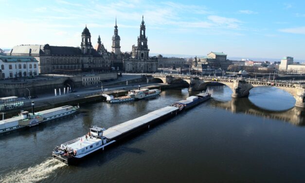 Eingestürzte Elbbrücke wieder passierbar