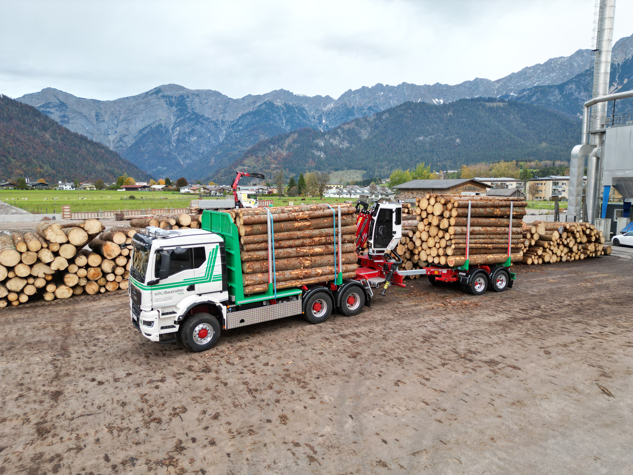 Schößwendter Holz setzt auf Riedler Fahrzeugbau