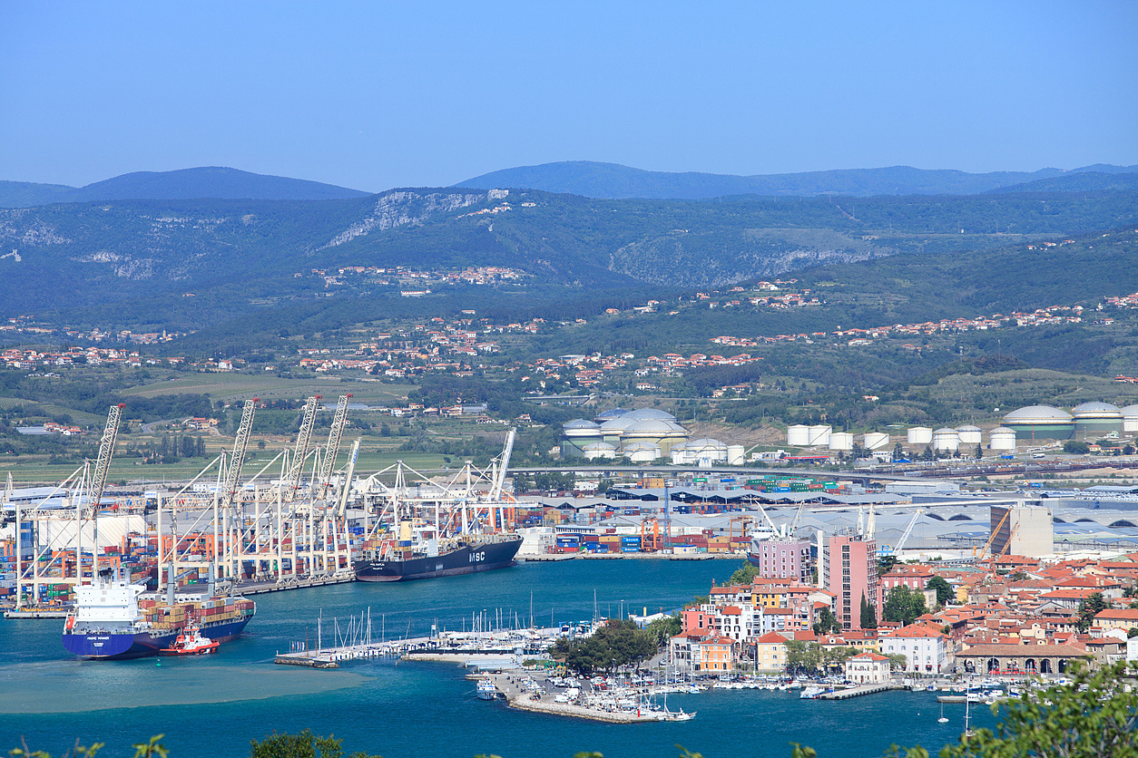 Moderne Leittechnik für Bahnstrecke zum Hafen Koper